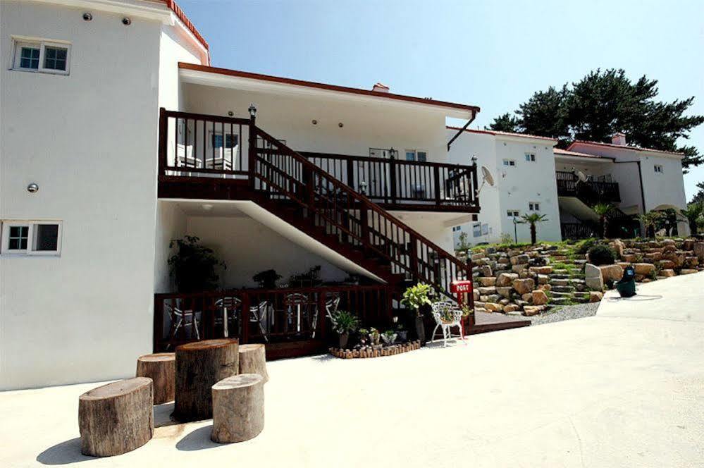 Ever Green Pension Geoje Exterior foto